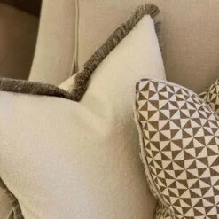 Huntsman Ivory/Alezio Gold Cushion -AuraLiving Furniture Store 142548 sp cushions 15