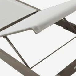 Harlyn Sun Lounger Sun Lounger -AuraLiving Furniture Store 152390 harlyn sun lounger detail 4