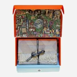 Fitzroy Throw - Marl Throw -AuraLiving Furniture Store 214985 throw box am open2