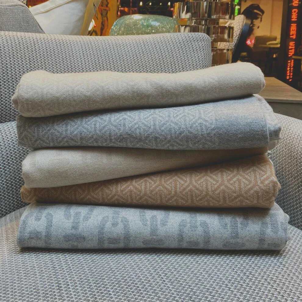 Monte Latte Throw 3 Monte Latte Throw - Image 3