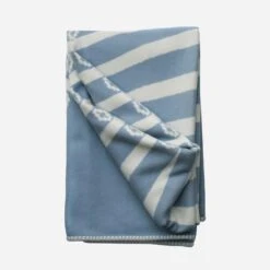 Sleepy Mountain Throw - Night Sky Jumbo Throw -AuraLiving Furniture Store 232739 sleepy mountain night sky back folded 2